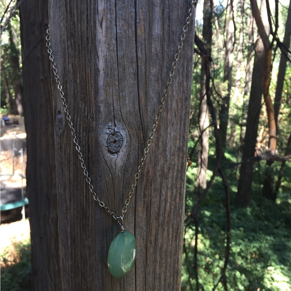 Vintage look necklace and earring bundle green on gold set lariat necklace - Picture 2 of 7